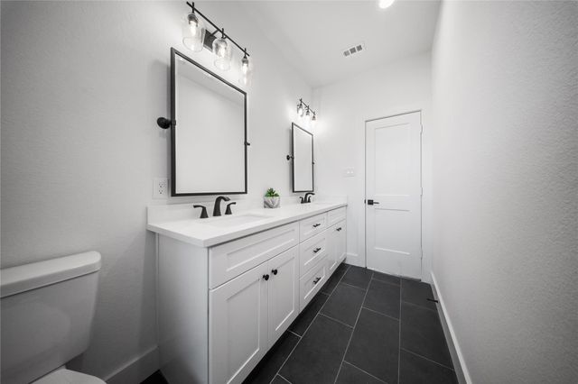 1116 Hogan Street, Houston, TX 77009