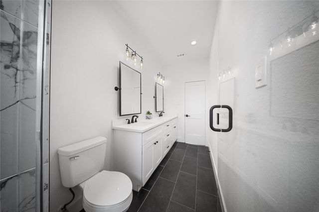 1116 Hogan Street, Houston, TX 77009