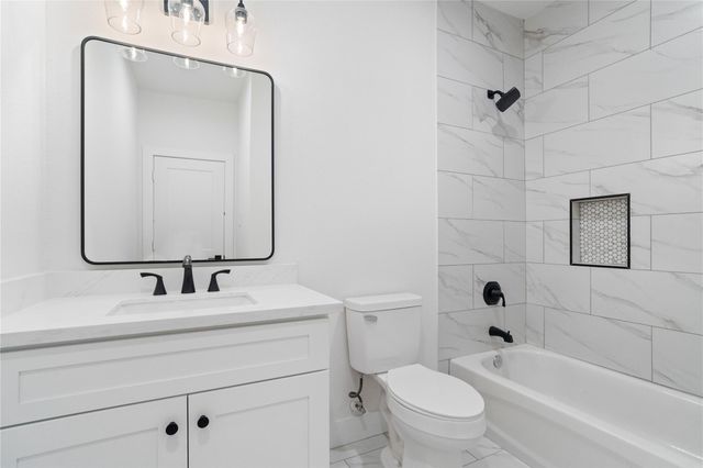 1116 Hogan Street, Houston, TX 77009