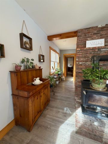 299 Sunset Lake Road, Brattleboro, VT 05301