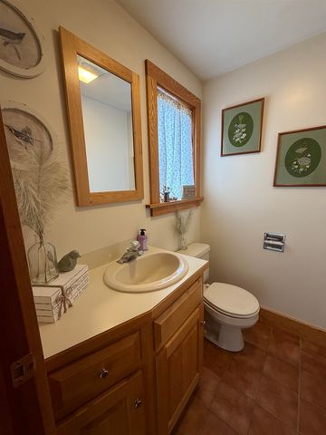 299 Sunset Lake Road, Brattleboro, VT 05301