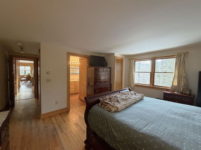 299 Sunset Lake Road, Brattleboro, VT 05301