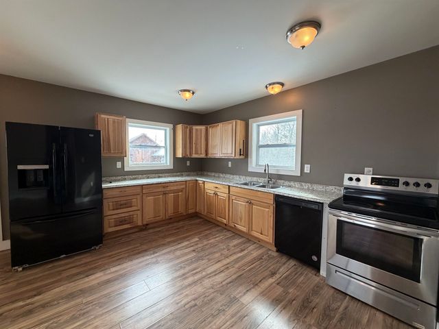 299 Sunset Lake Road, Brattleboro, VT 05301