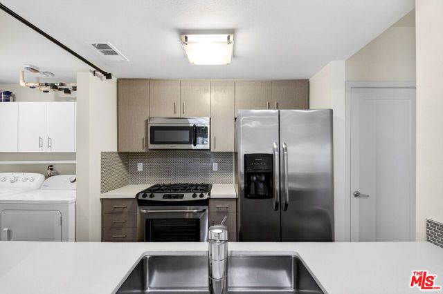 436 W VIRGIL 313, Los Angeles, CA 90020