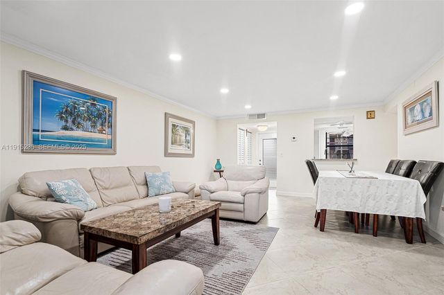 7365 NW 18th St 107, Margate, FL 33063