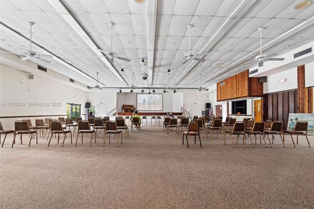 7365 NW 18th St 107, Margate, FL 33063