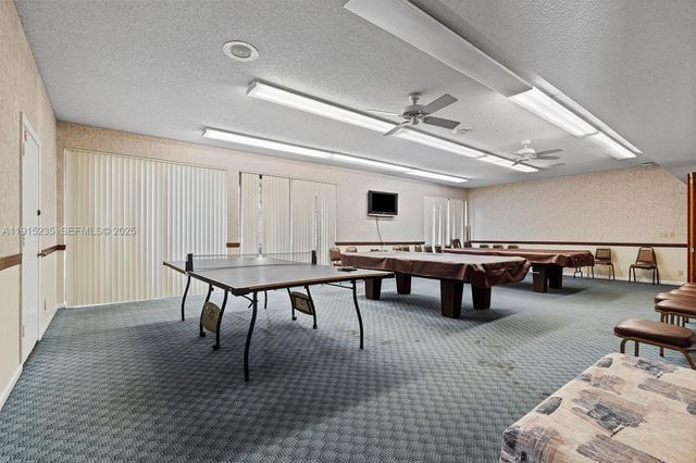 7365 NW 18th St 107, Margate, FL 33063