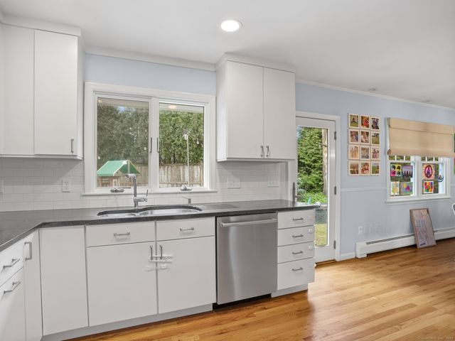 11 Old Field Road, Norwalk, CT 06853
