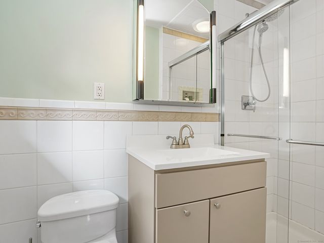 11 Old Field Road, Norwalk, CT 06853