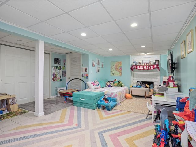 11 Old Field Road, Norwalk, CT 06853