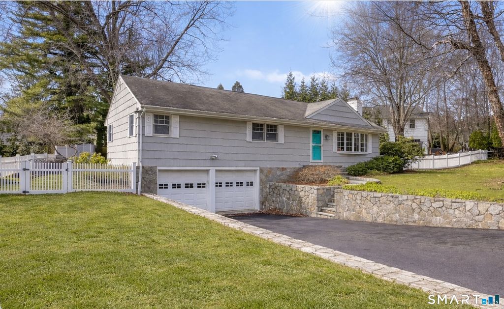 11 Old Field Road, Norwalk, CT 06853
