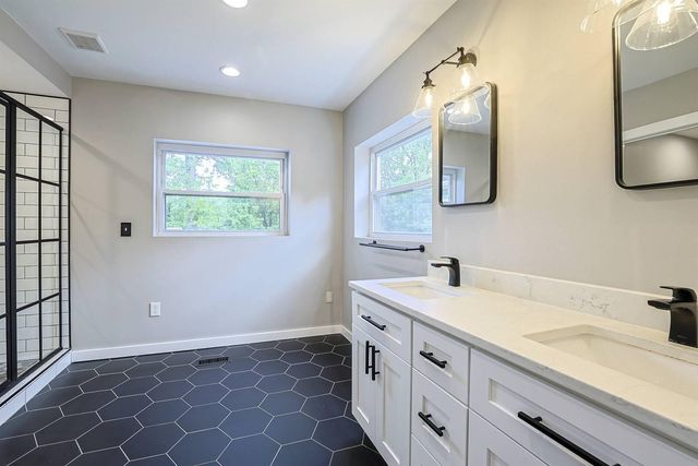 1067 Lawton Road, Park Hills, KY 41011