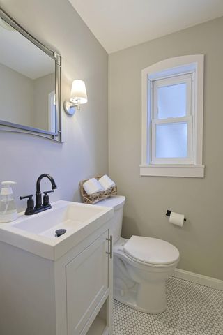 1067 Lawton Road, Park Hills, KY 41011