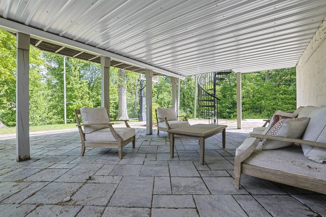 1067 Lawton Road, Park Hills, KY 41011