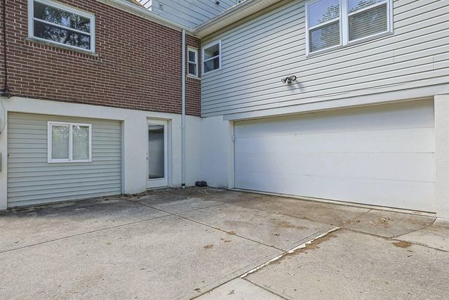 1067 Lawton Road, Park Hills, KY 41011