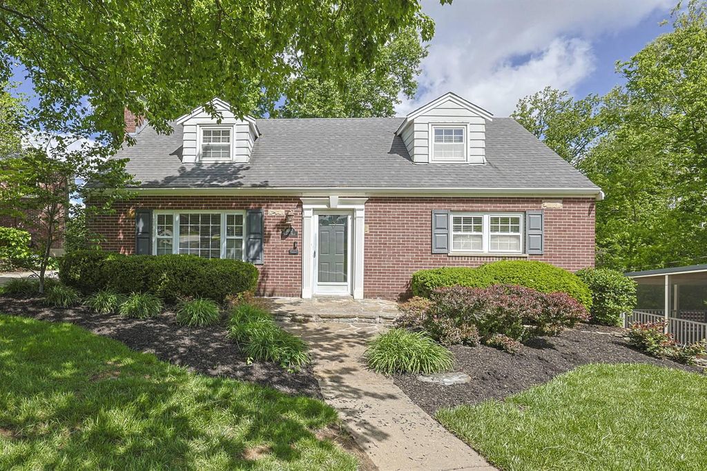 1067 Lawton Road, Park Hills, KY 41011