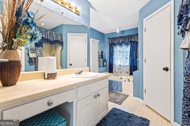 1241 Larkwood Drive, Jonesboro, GA 30238