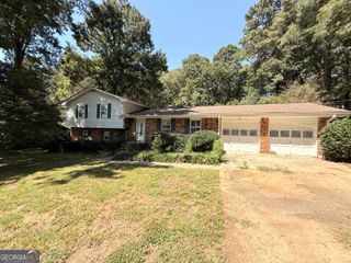 2153 Kings Forest Drive, Conyers, GA 30013