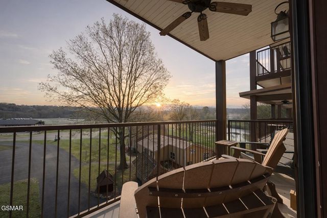 527 River Place Way, Sevierville, TN 37862