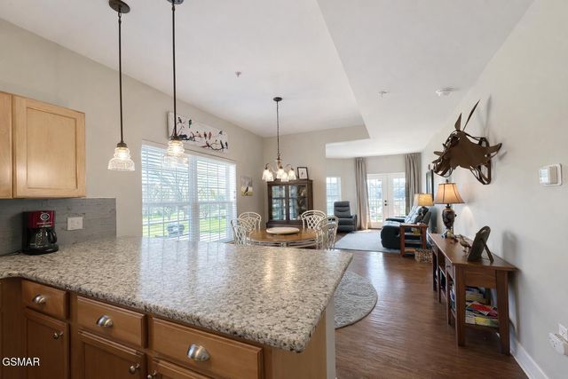 527 River Place Way, Sevierville, TN 37862