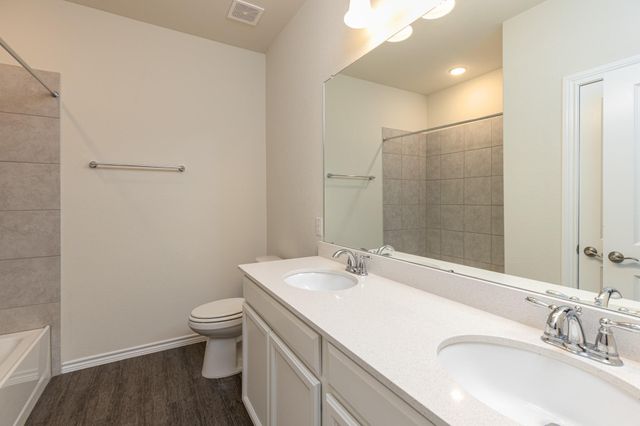 11 Pioneer Canyon Pl, The Woodlands, TX 77375