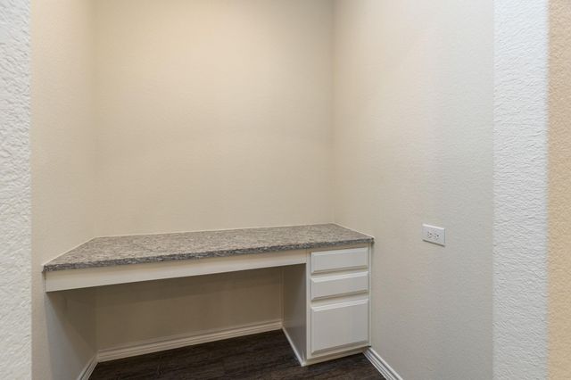 11 Pioneer Canyon Pl, The Woodlands, TX 77375