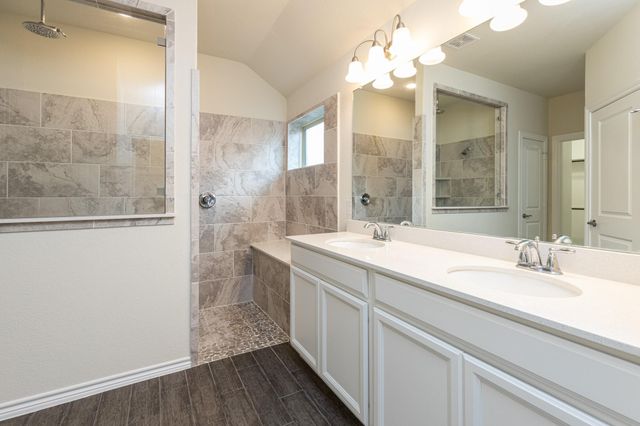 11 Pioneer Canyon Pl, The Woodlands, TX 77375