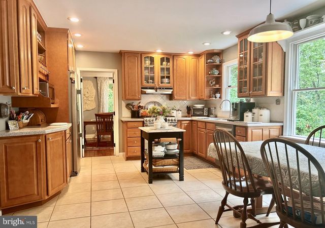 359 TAVISTOCK DR, Medford, NJ 08055