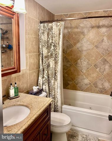 359 TAVISTOCK DR, Medford, NJ 08055