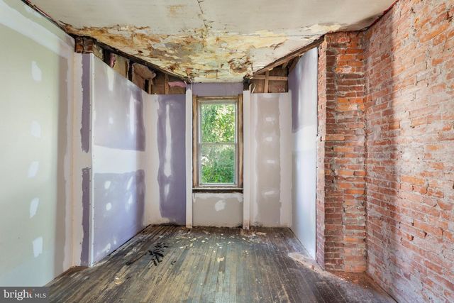 5845 ELLSWORTH ST, Philadelphia, PA 19143