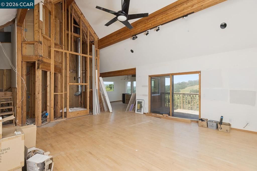 Image 11 of property listing at 224 Bear Oaks Lane, Martinez, CA 94553