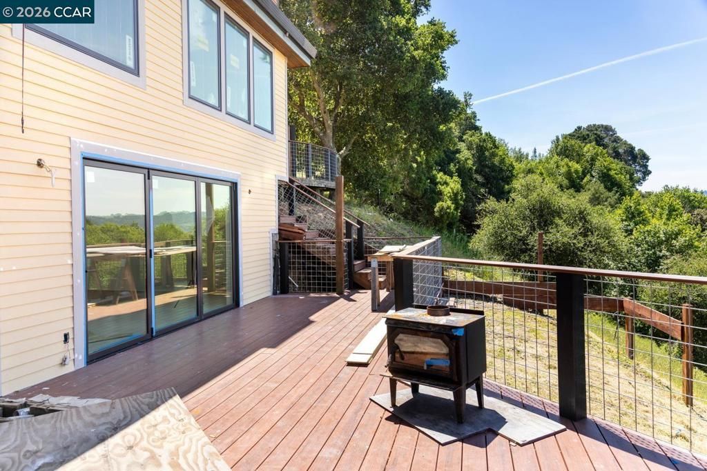 Image 26 of property listing at 224 Bear Oaks Lane, Martinez, CA 94553