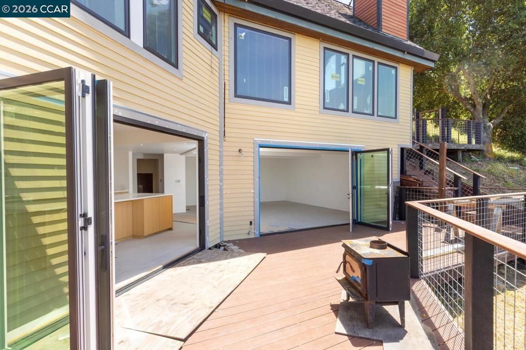 Image 28 of property listing at 224 Bear Oaks Lane, Martinez, CA 94553