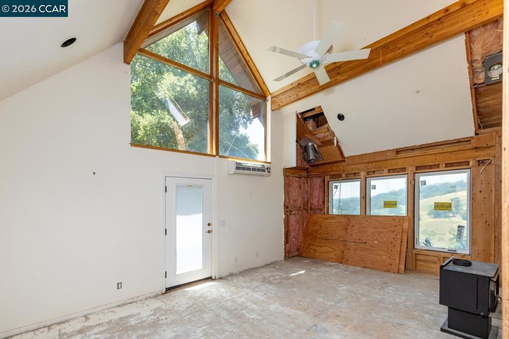Image 33 of property listing at 224 Bear Oaks Lane, Martinez, CA 94553