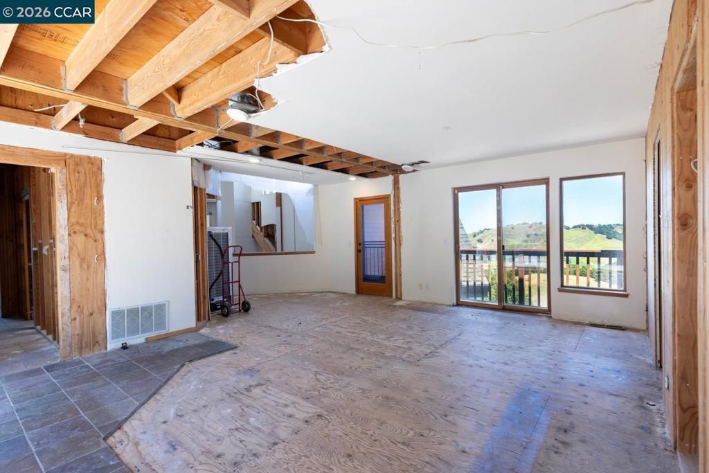 Image 36 of property listing at 224 Bear Oaks Lane, Martinez, CA 94553