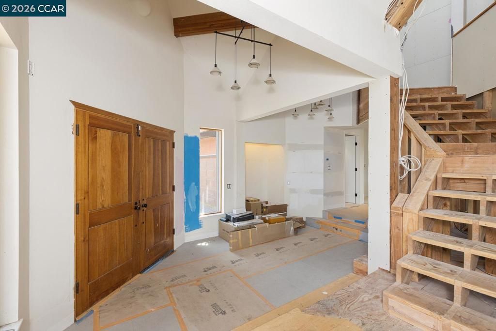 Image 7 of property listing at 224 Bear Oaks Lane, Martinez, CA 94553