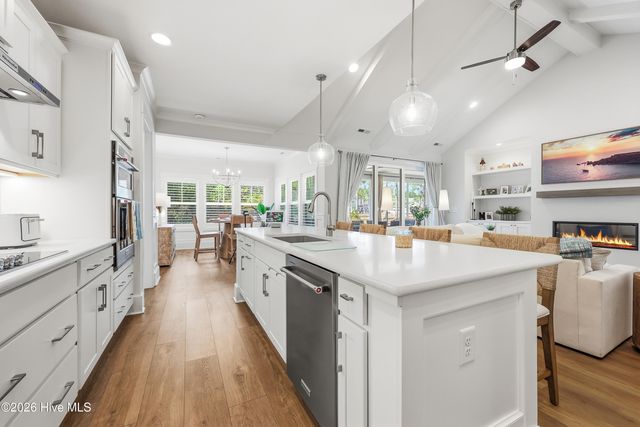 1064 Mayfair Way SW, Sunset Beach, NC 28468