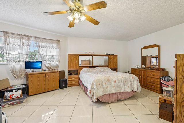 901 SW 138th Ave 108C, Pembroke Pines, FL 33027