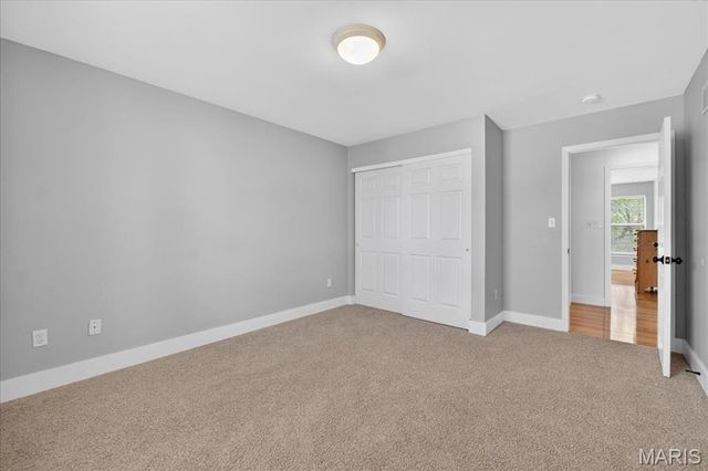 22 Eagle Spur Court, St Charles, MO 63303