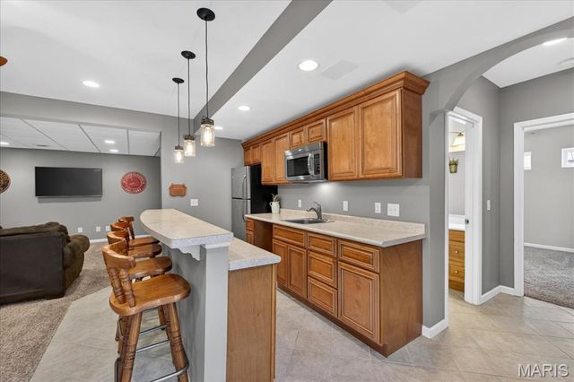 22 Eagle Spur Court, St Charles, MO 63303