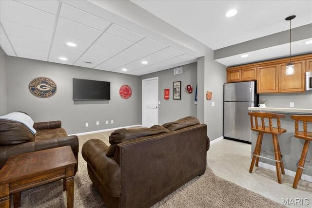 22 Eagle Spur Court, St Charles, MO 63303