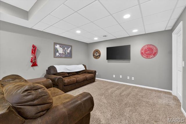22 Eagle Spur Court, St Charles, MO 63303
