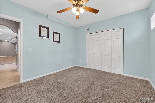 22 Eagle Spur Court, St Charles, MO 63303
