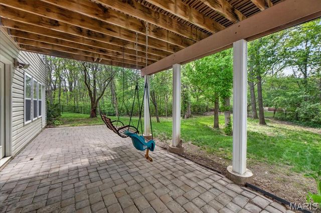 22 Eagle Spur Court, St Charles, MO 63303