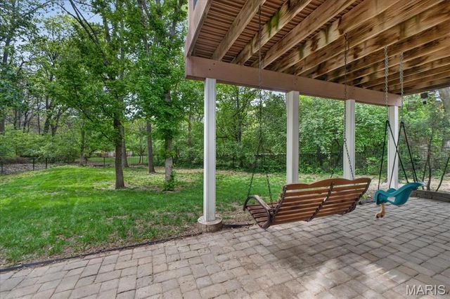22 Eagle Spur Court, St Charles, MO 63303