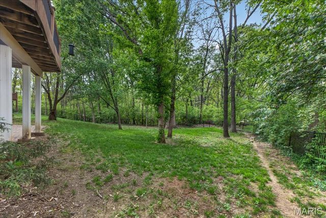 22 Eagle Spur Court, St Charles, MO 63303