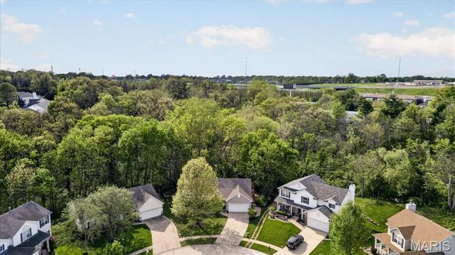 22 Eagle Spur Court, St Charles, MO 63303