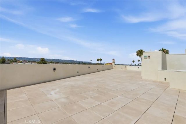 1818 S Norton Avenue 407, Los Angeles, CA 90018
