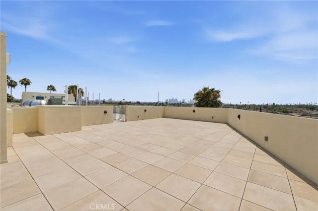 1818 S Norton Avenue 407, Los Angeles, CA 90018