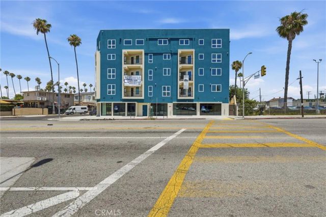 1818 S Norton Avenue 407, Los Angeles, CA 90018